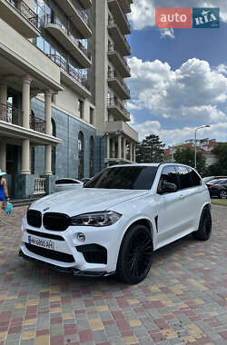 Внедорожник / Кроссовер BMW X5 2016 в 