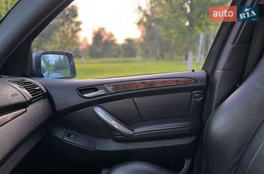 Внедорожник / Кроссовер BMW X5 2004 в 