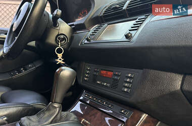 Внедорожник / Кроссовер BMW X5 2004 в 