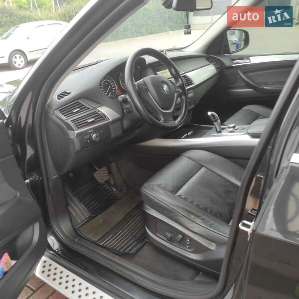 Позашляховик / Кросовер BMW X5 2009 в Києві