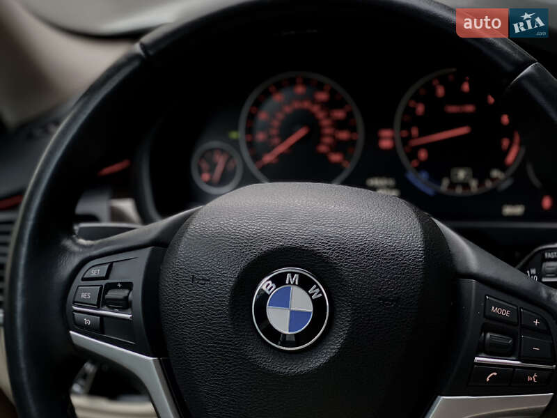 Внедорожник / Кроссовер BMW X5 2015 в Киеве