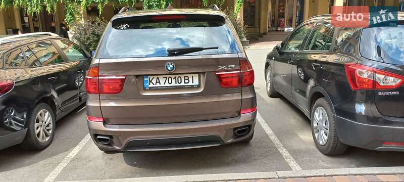 Внедорожник / Кроссовер BMW X5 2011 в Киеве