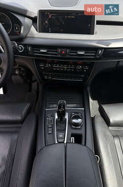 Позашляховик / Кросовер BMW X5 2014 в 