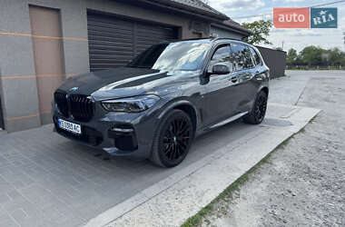 Внедорожник / Кроссовер BMW X5 2022 в 