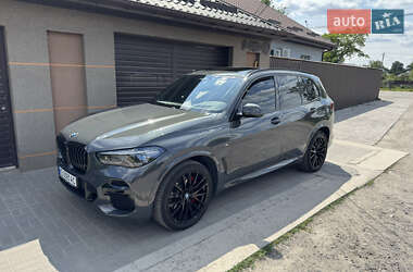 Внедорожник / Кроссовер BMW X5 2022 в 