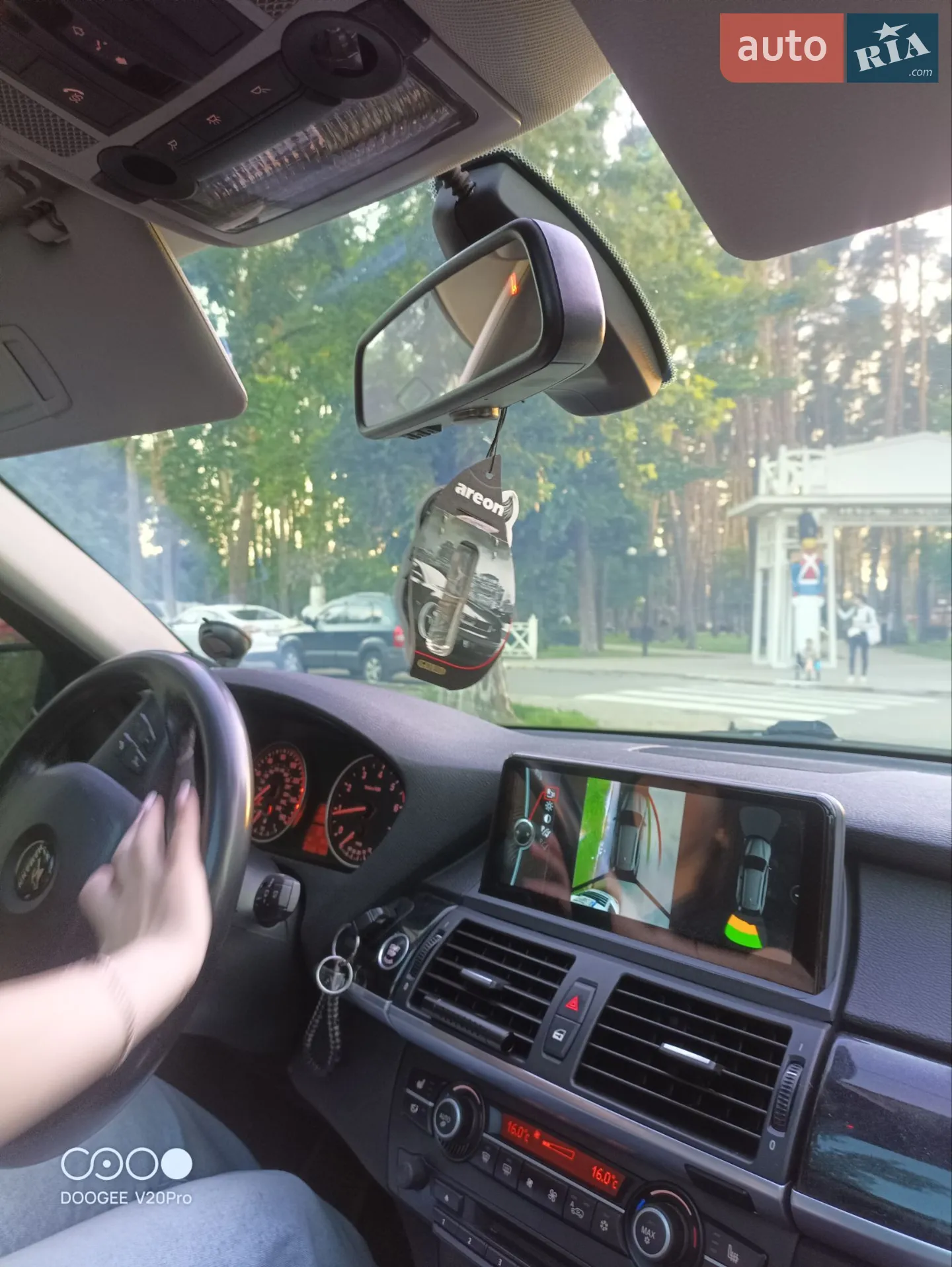 2011 BMW X5 - мініатюра 18