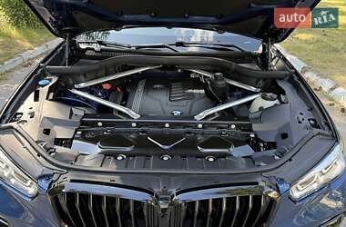 Позашляховик / Кросовер BMW X5 2019 в 