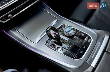 Позашляховик / Кросовер BMW X5 2019 в 