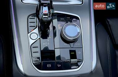Позашляховик / Кросовер BMW X5 2019 в 