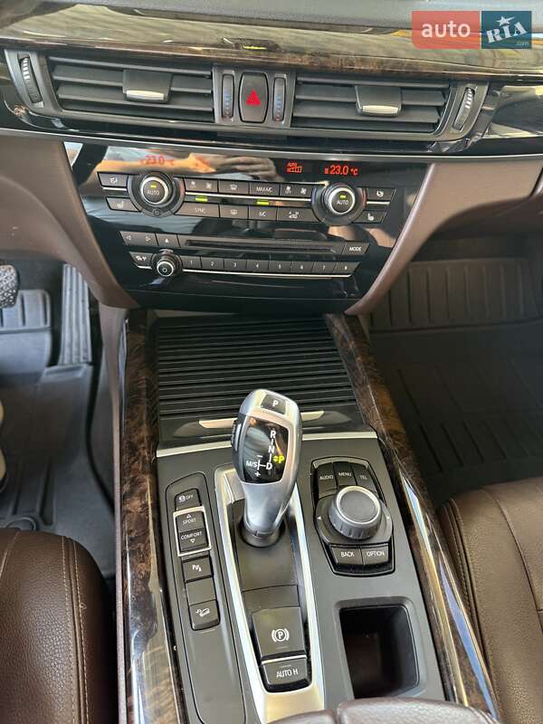 Внедорожник / Кроссовер BMW X5 2015 в Киеве