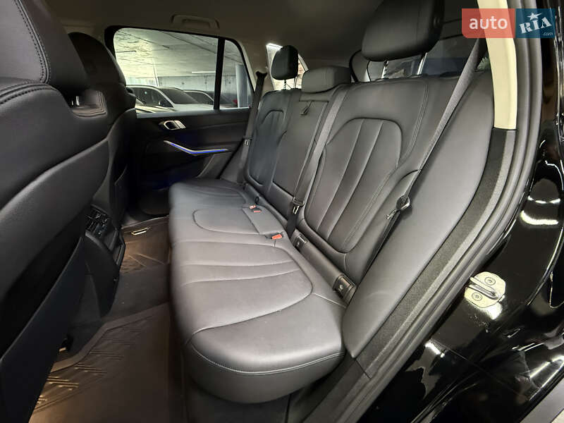 Внедорожник / Кроссовер BMW X5 2022 в Одессе