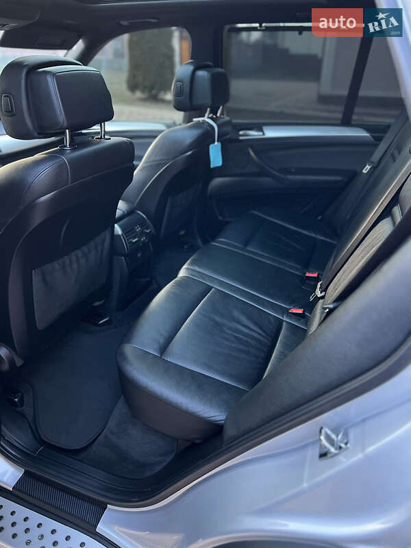 Позашляховик / Кросовер BMW X5 2009 в Чернівцях