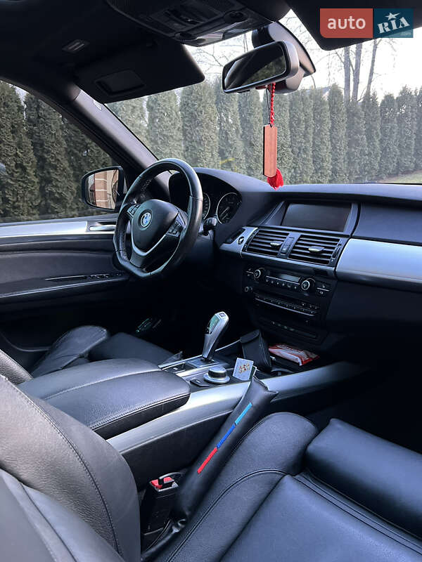 Позашляховик / Кросовер BMW X5 2009 в Чернівцях