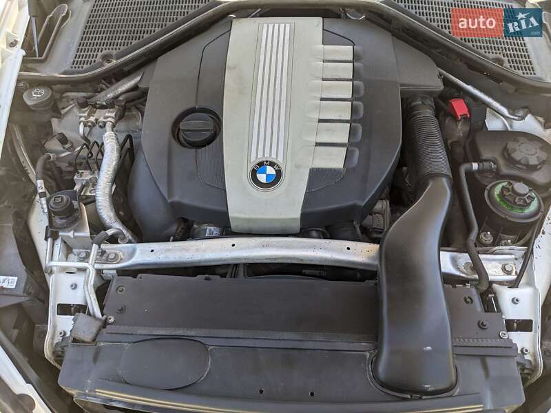 Внедорожник / Кроссовер BMW X5 2010 в Львове