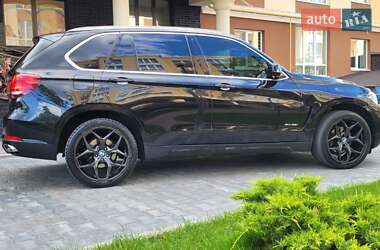Позашляховик / Кросовер BMW X5 2017 в 