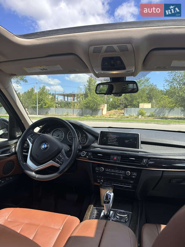 Позашляховик / Кросовер BMW X5 2015 в Дніпрі