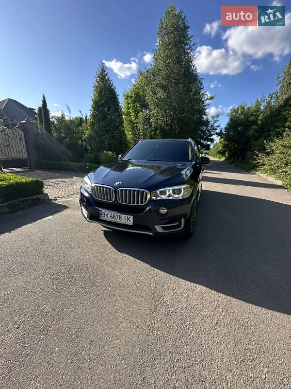 Внедорожник / Кроссовер BMW X5 2014 в Ровно