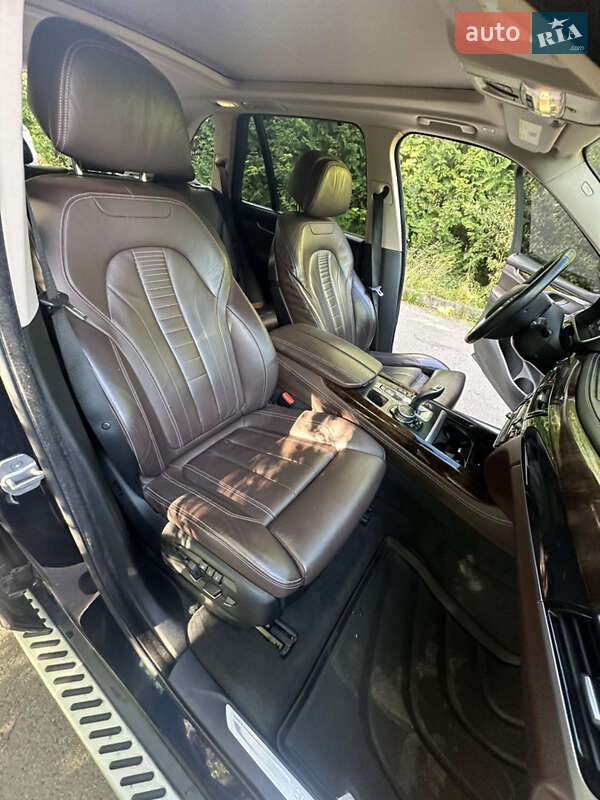 Внедорожник / Кроссовер BMW X5 2014 в Ровно