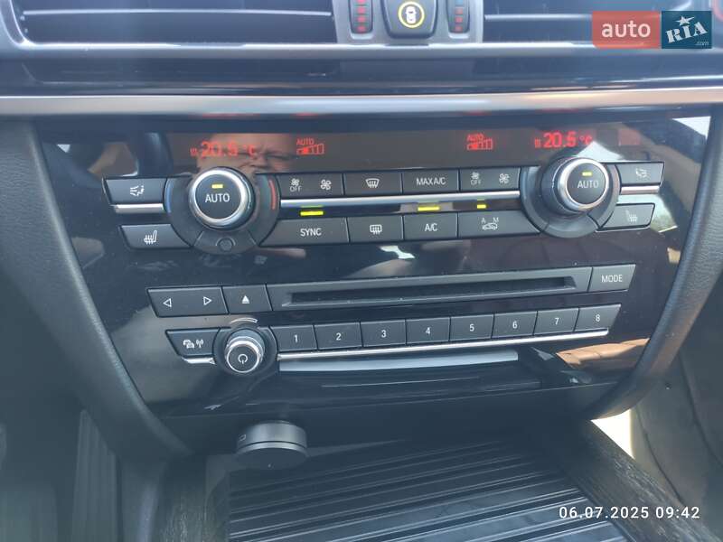 Внедорожник / Кроссовер BMW X5 2016 в Запорожье