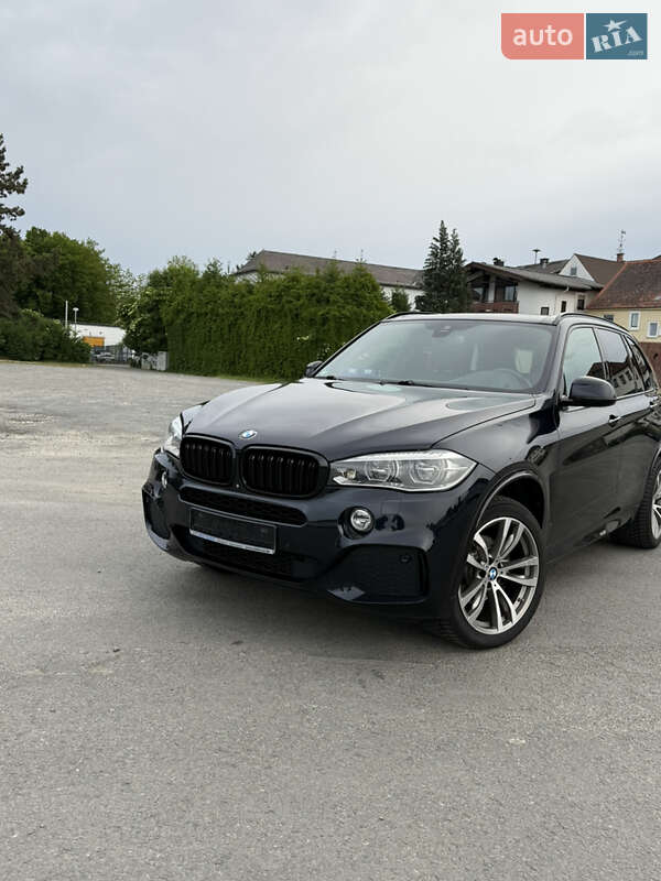 Позашляховик / Кросовер BMW X5 2015 в Луцьку