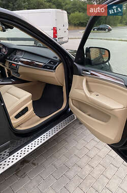 Позашляховик / Кросовер BMW X5 2012 в 