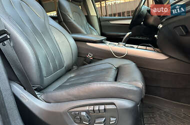 Позашляховик / Кросовер BMW X5 2014 в 