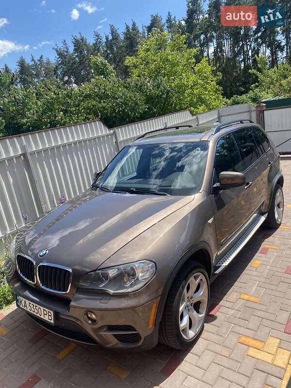 Внедорожник / Кроссовер BMW X5 2012 в Киеве