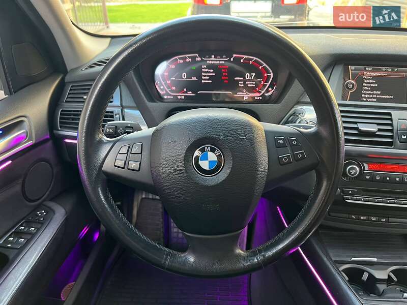 Внедорожник / Кроссовер BMW X5 2011 в Днепре