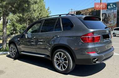 Внедорожник / Кроссовер BMW X5 2011 в 