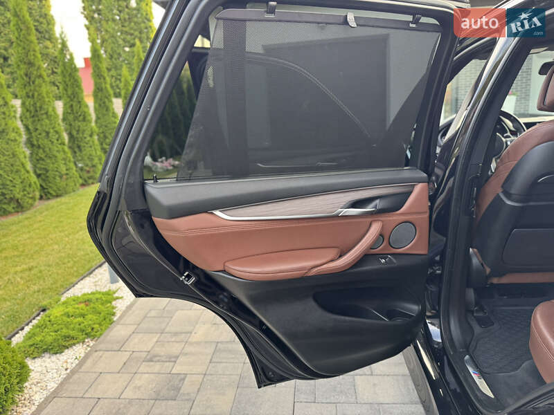 Внедорожник / Кроссовер BMW X5 2015 в Ровно