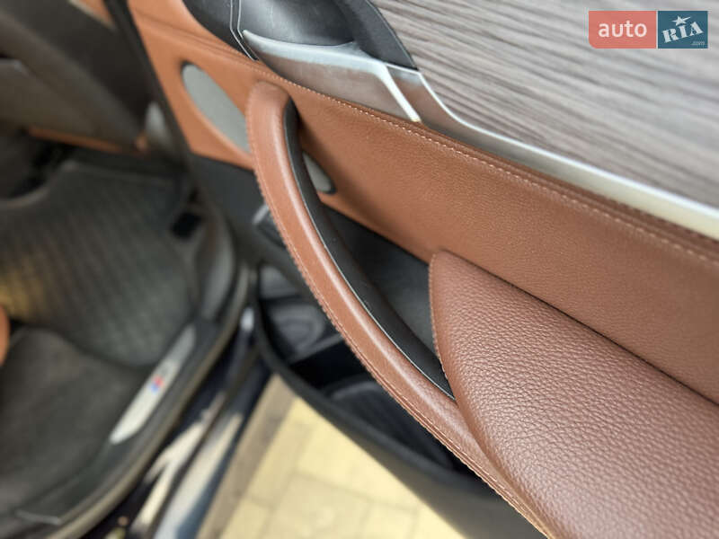 Внедорожник / Кроссовер BMW X5 2015 в Ровно