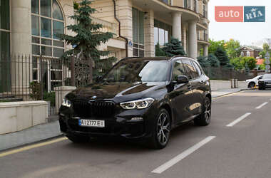 Внедорожник / Кроссовер BMW X5 2019 в 