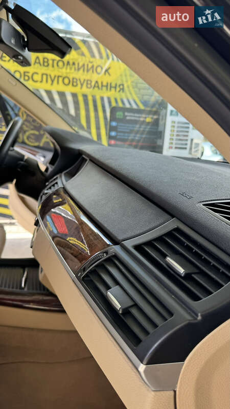 Внедорожник / Кроссовер BMW X5 2012 в Ладыжине