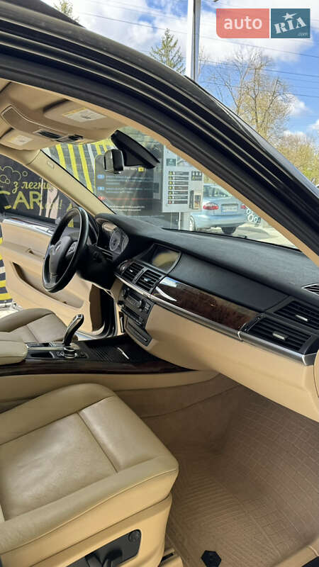 Внедорожник / Кроссовер BMW X5 2012 в Ладыжине