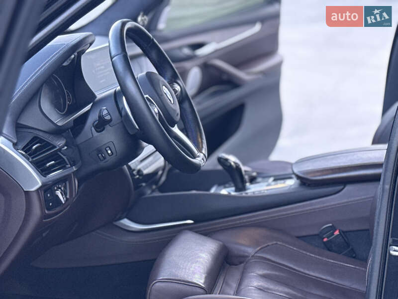 Внедорожник / Кроссовер BMW X5 2014 в Луцке