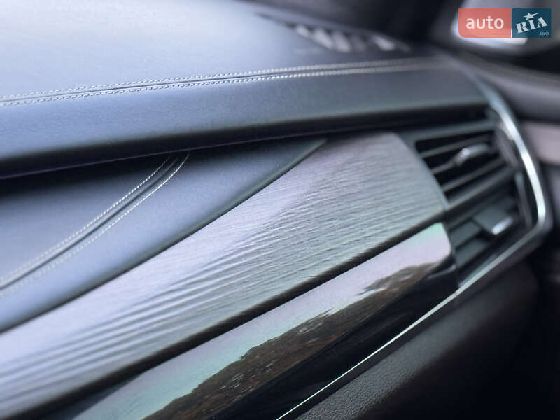 Внедорожник / Кроссовер BMW X5 2014 в Луцке