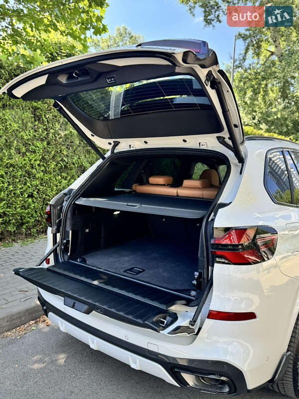 Позашляховик / Кросовер BMW X5 2024 в Києві