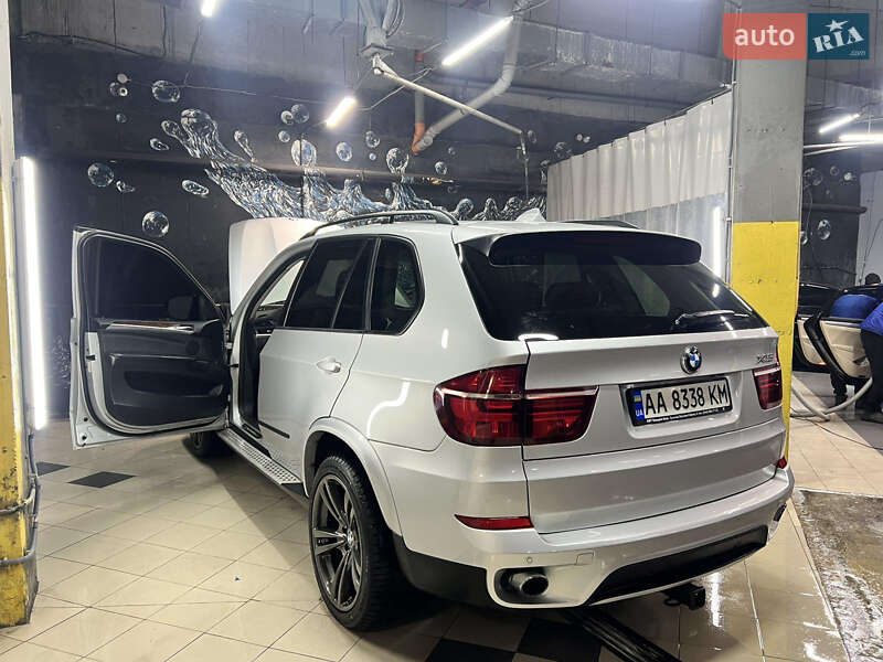 Внедорожник / Кроссовер BMW X5 2011 в Вознесенске