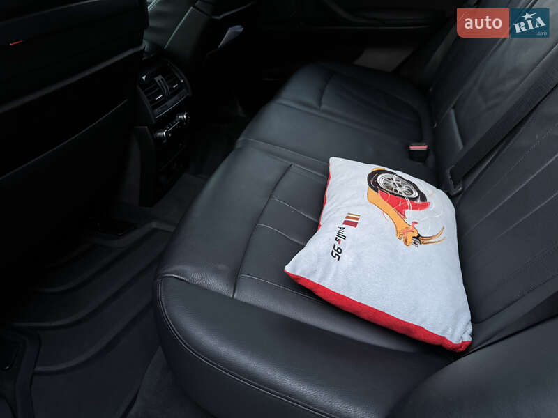 Внедорожник / Кроссовер BMW X5 2016 в Звягеле