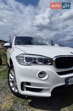 Внедорожник / Кроссовер BMW X5 2016 в Ужгороде