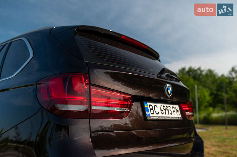 Позашляховик / Кросовер BMW X5 2015 в Львові