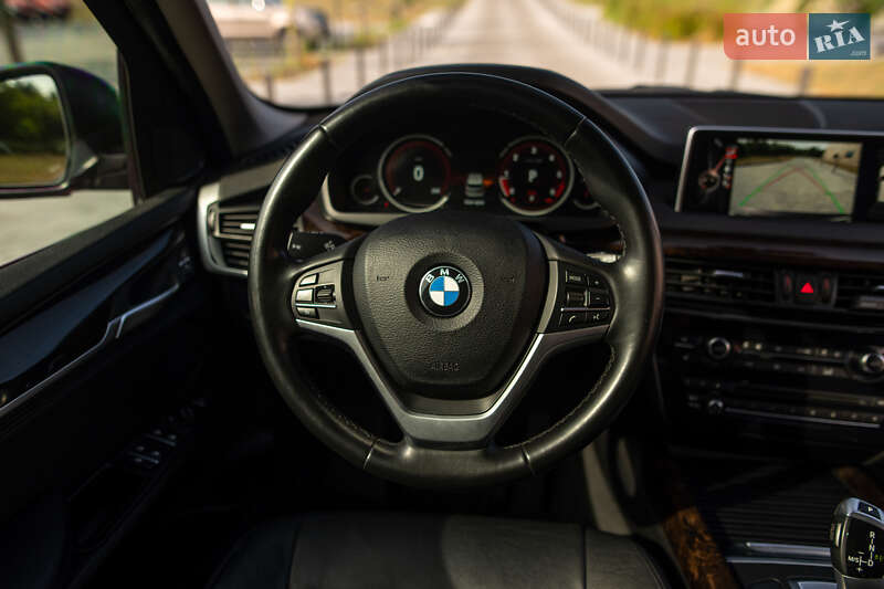 Позашляховик / Кросовер BMW X5 2015 в Львові