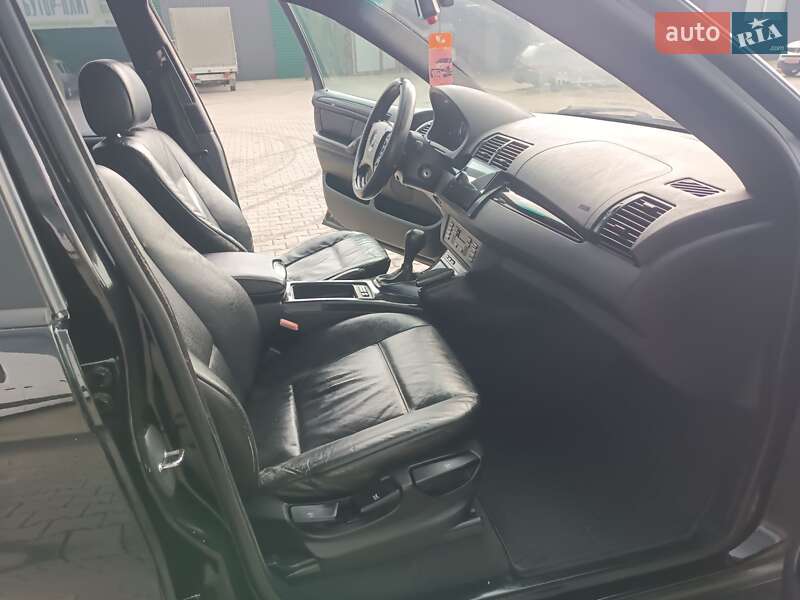 Внедорожник / Кроссовер BMW X5 2003 в Хусте