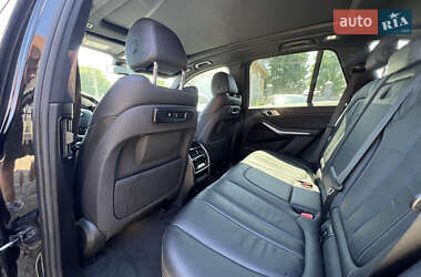 Внедорожник / Кроссовер BMW X5 2019 в 