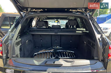 Внедорожник / Кроссовер BMW X5 2019 в 