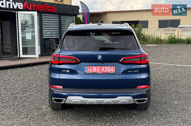 Позашляховик / Кросовер BMW X5 2019 в 