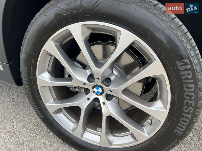 Позашляховик / Кросовер BMW X5 2024 в Києві