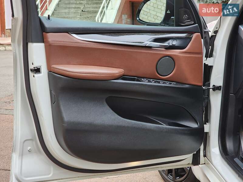 Позашляховик / Кросовер BMW X5 2014 в Києві