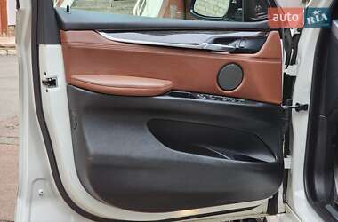 Позашляховик / Кросовер BMW X5 2014 в 
