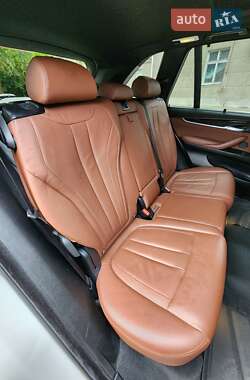 Позашляховик / Кросовер BMW X5 2014 в 
